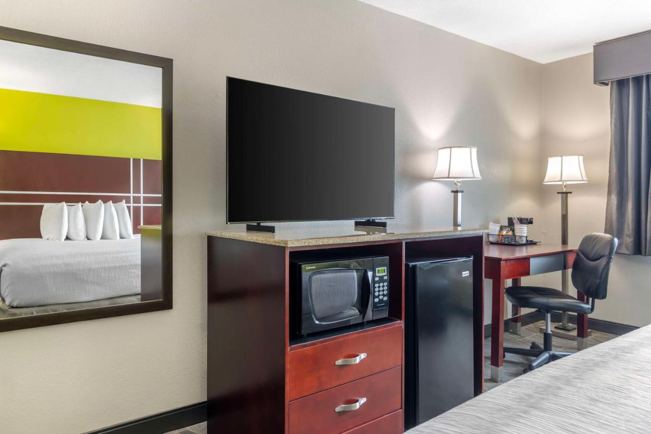 King Room - Disability Access at Best Western Auburn/Opelika Inn