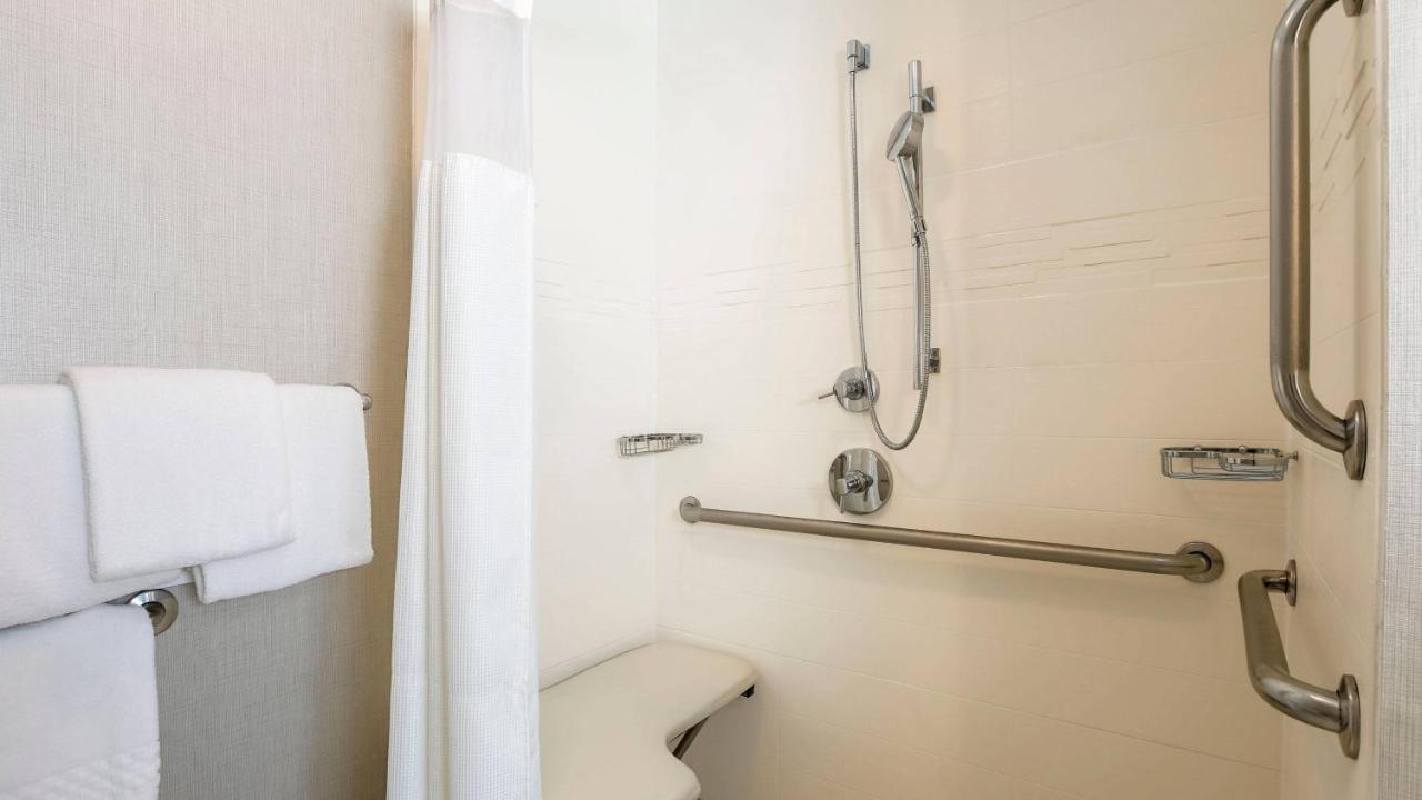 One-Bedroom Queen Suite with Sofa Bed at Residence Inn by Marriott Monroe
