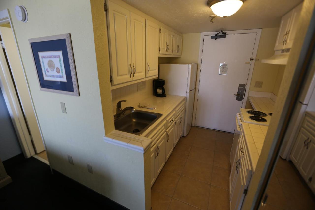 King Studio - Gulf Front at Shoreline Island Resort - Exclusively Adult