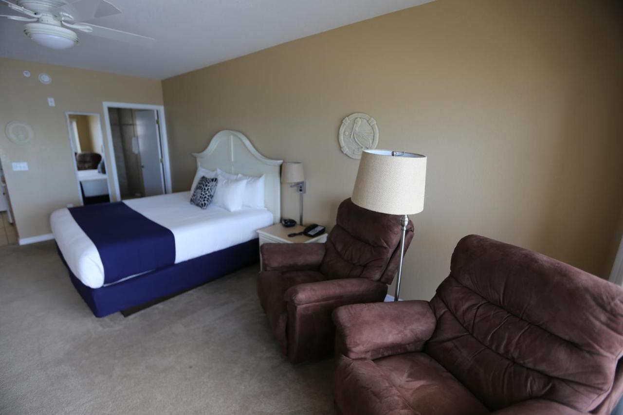 King Studio - Gulf and Pool View at Shoreline Island Resort - Exclusively Adult