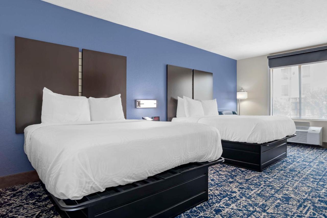 | Best Western Canton Inn
