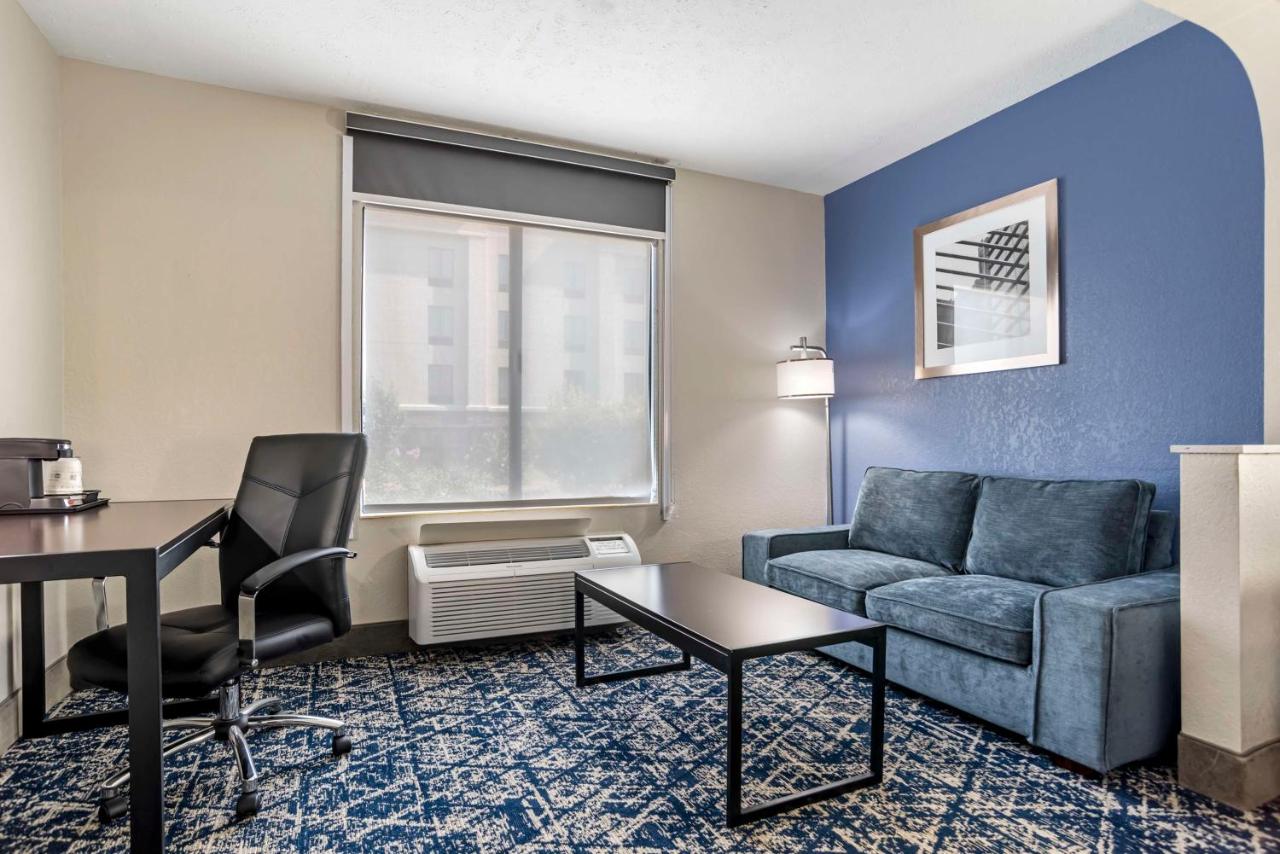 | Best Western Canton Inn