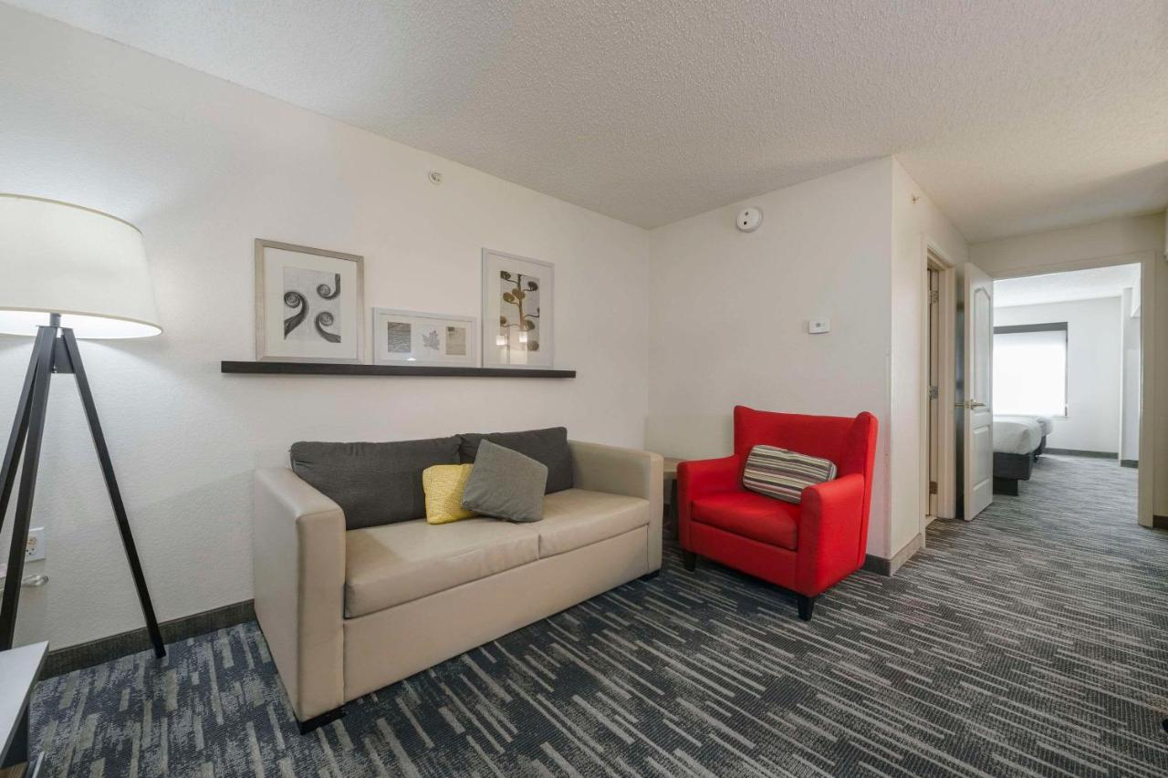 | Country Inn & Suites by Radisson Lake George