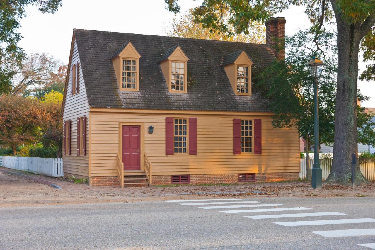 | Colonial Houses - A Colonial Williamsburg Hotel