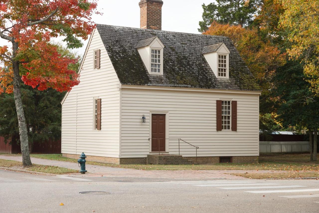 | Colonial Houses - A Colonial Williamsburg Hotel