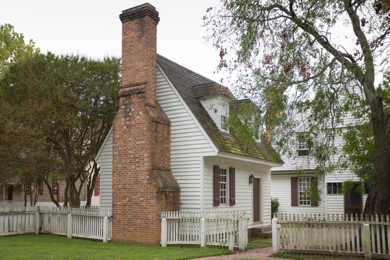 | Colonial Houses - A Colonial Williamsburg Hotel