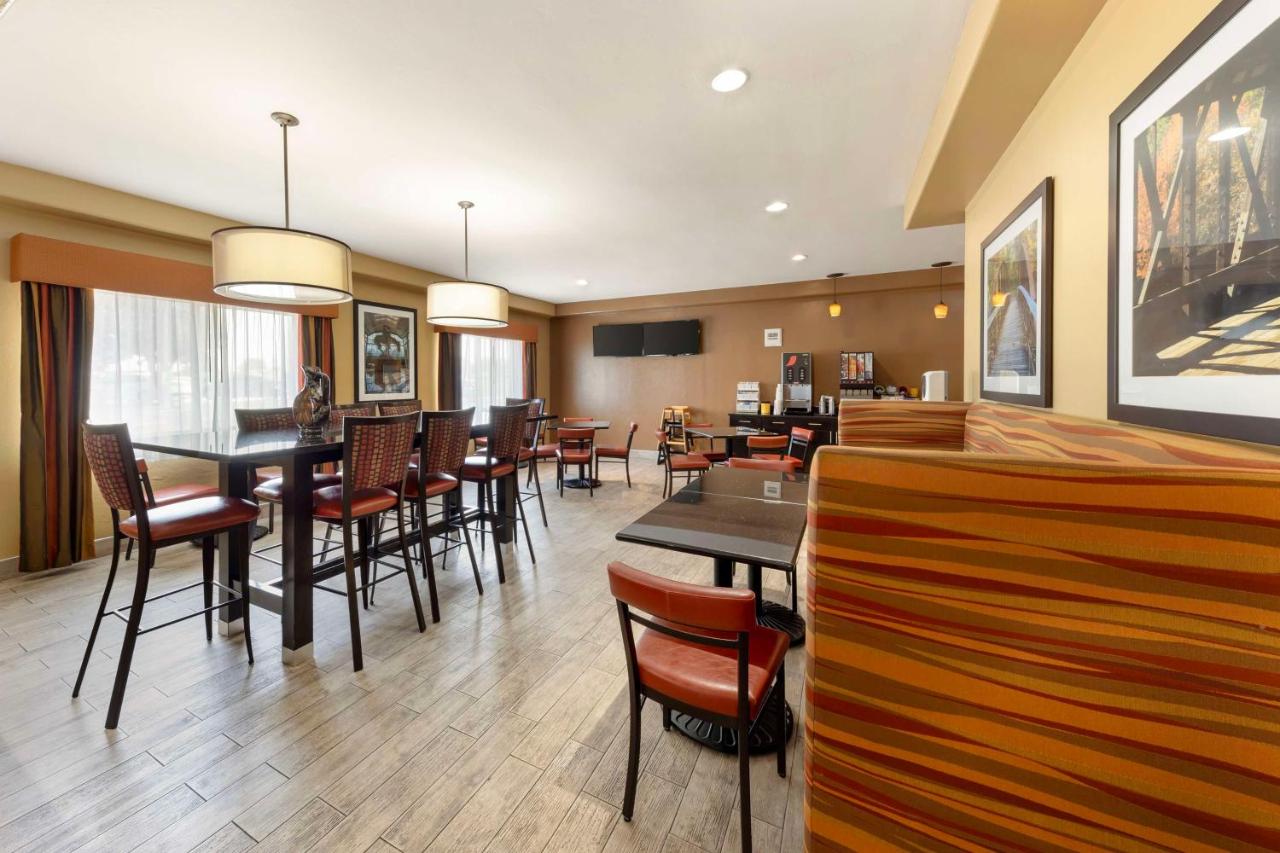  | Best Western Greentree Inn & Suites