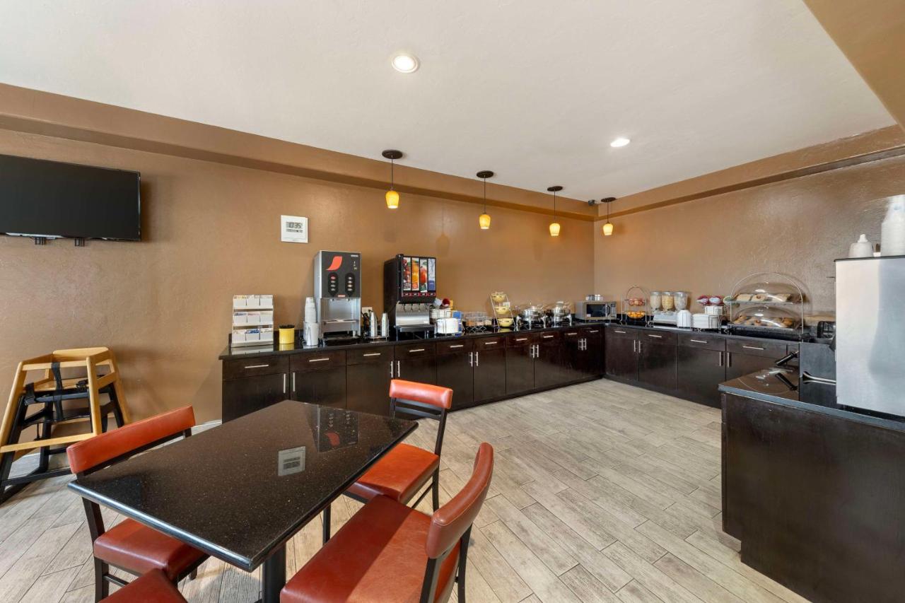  | Best Western Greentree Inn & Suites