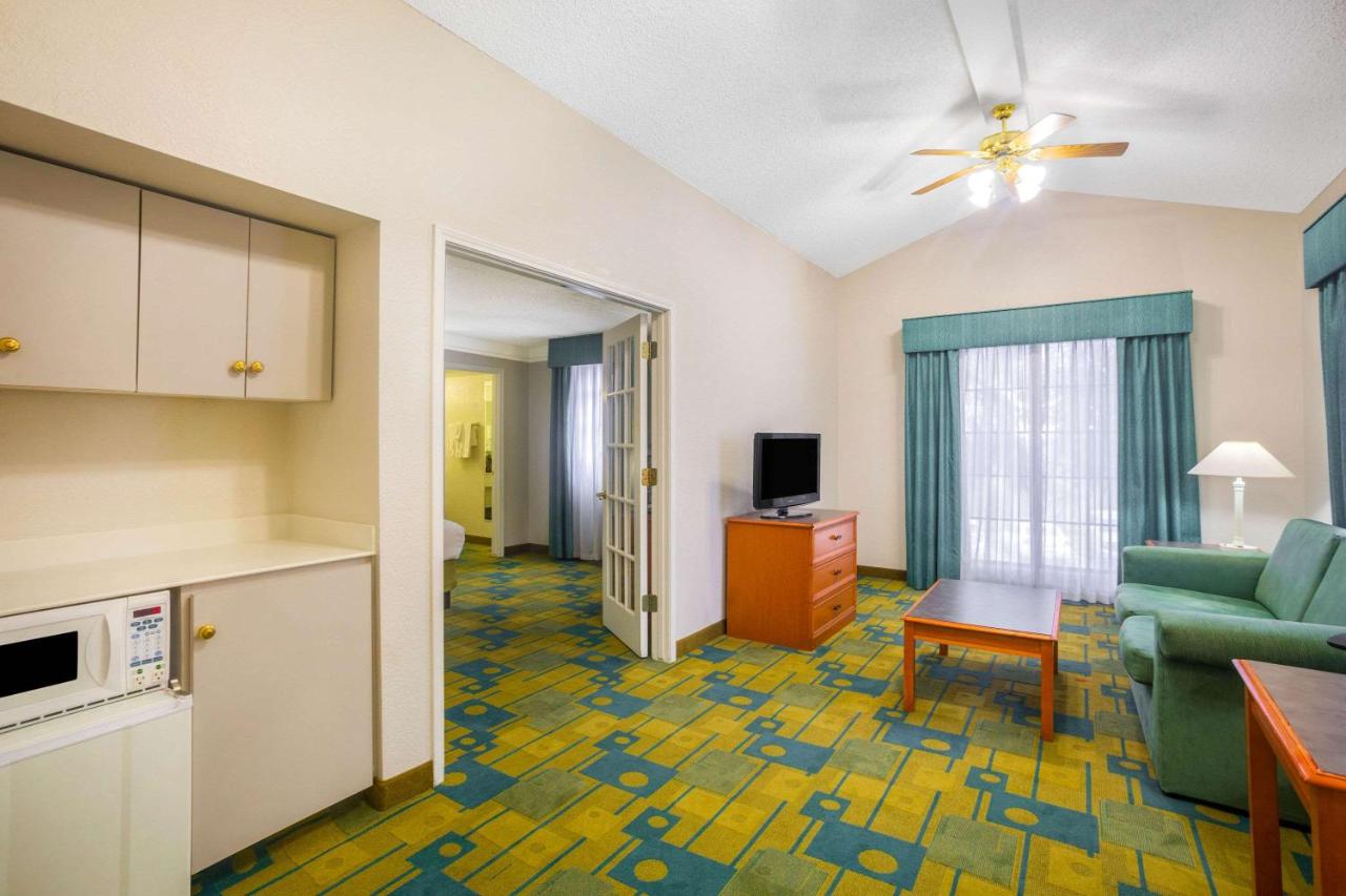 | La Quinta Inn by Wyndham Eagle Pass