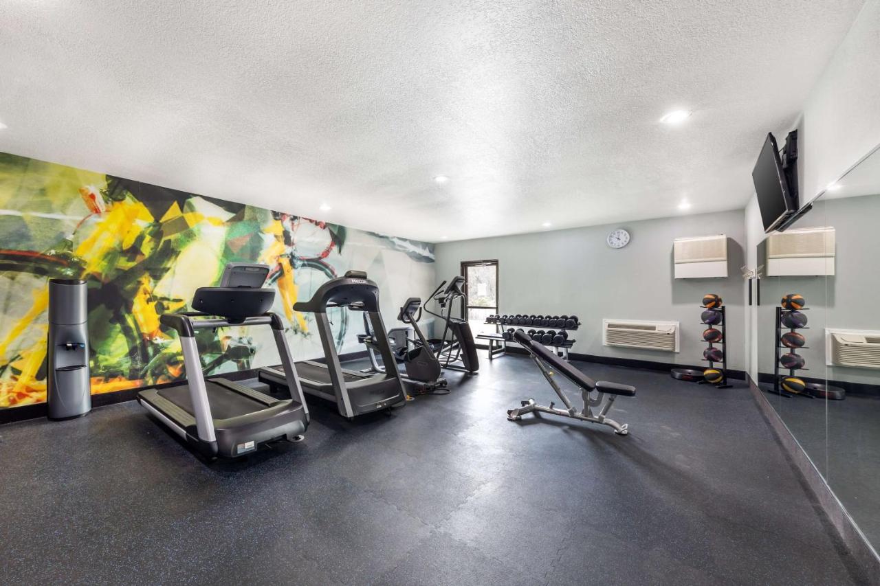 | Best Western Atoka Inn & Suites