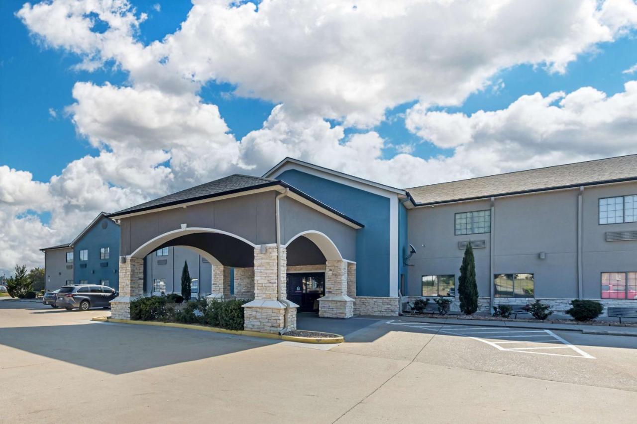 | Best Western Atoka Inn & Suites