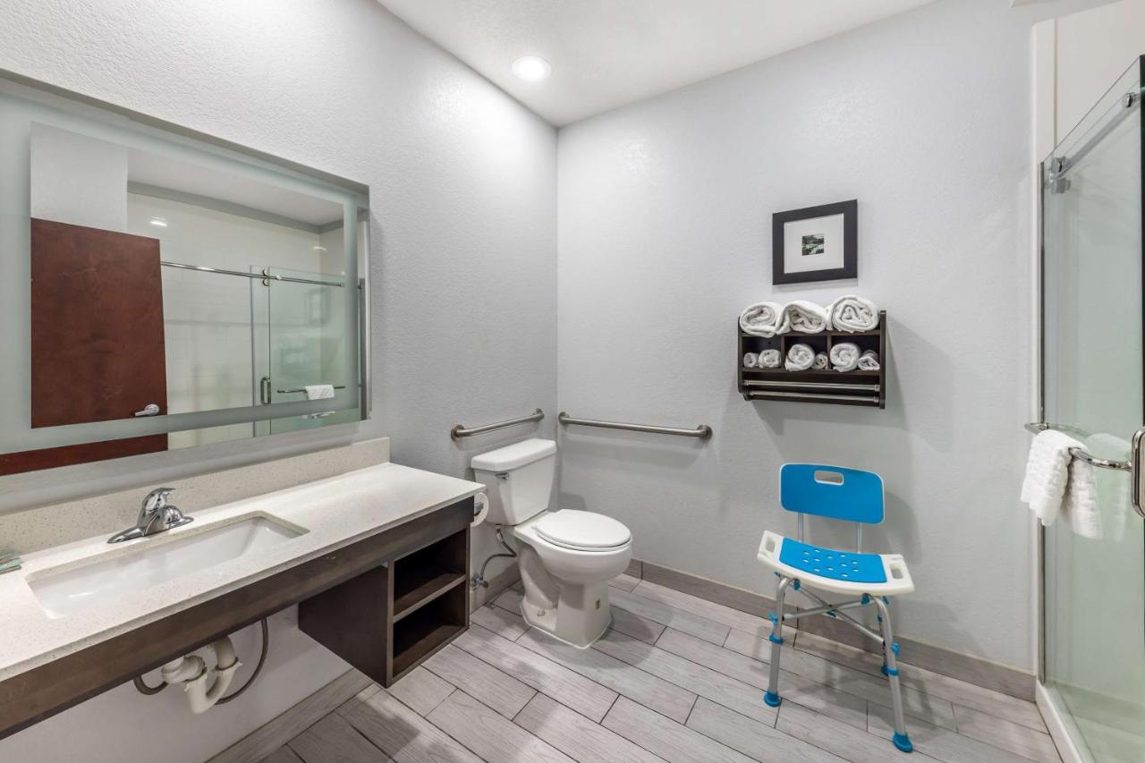 | Best Western Atoka Inn & Suites