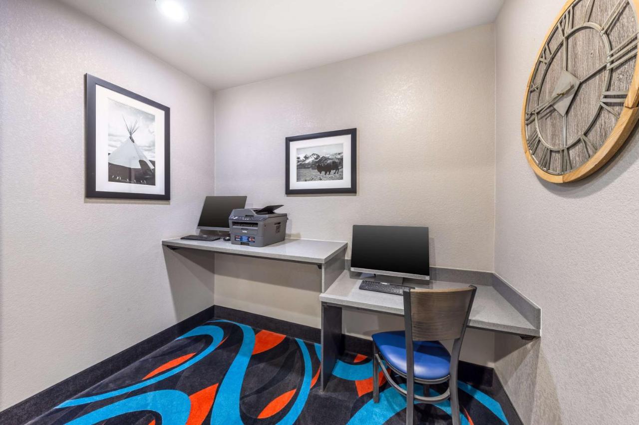 | Best Western Atoka Inn & Suites