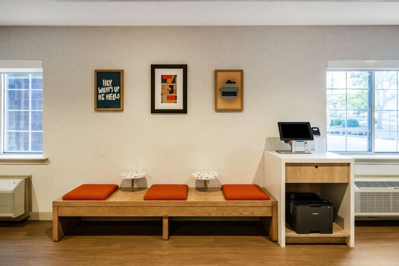 | Sonesta Simply Suites Boston Braintree