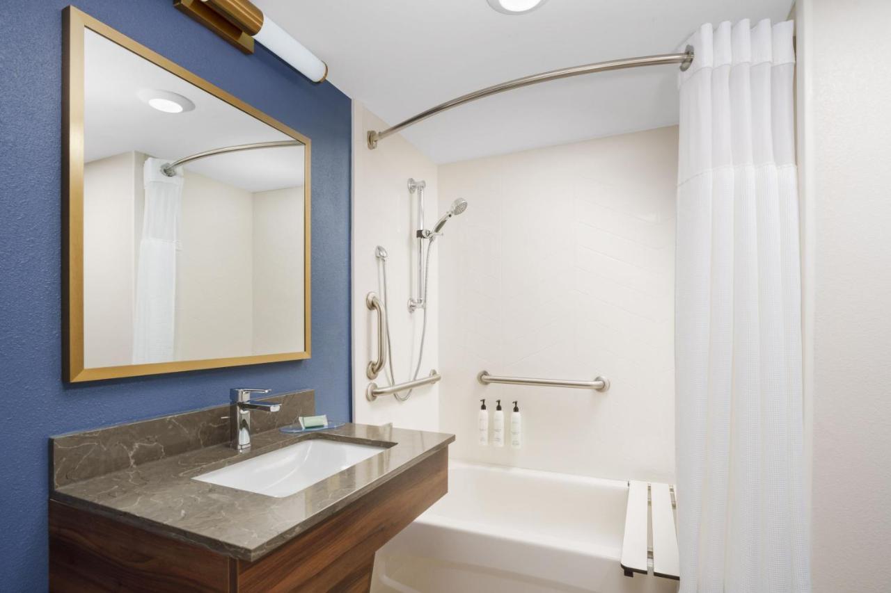  | Fairfield Inn Harrisburg Hershey