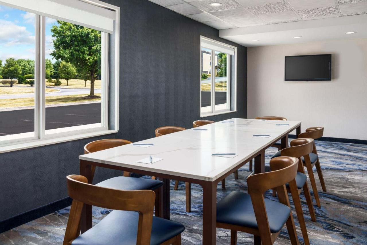 | Fairfield Inn Harrisburg Hershey