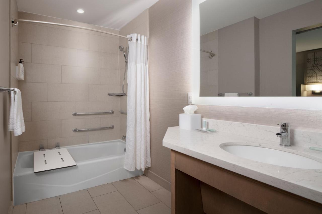 Larger Suite, 1 King, Sofa bed at SpringHill Suites by Marriott Fort Worth Historic Stockyards