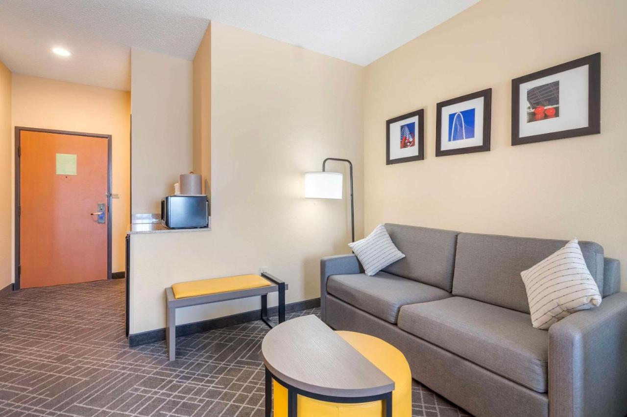 King Suite - Non-Smoking at Comfort Suites McKinney - Allen