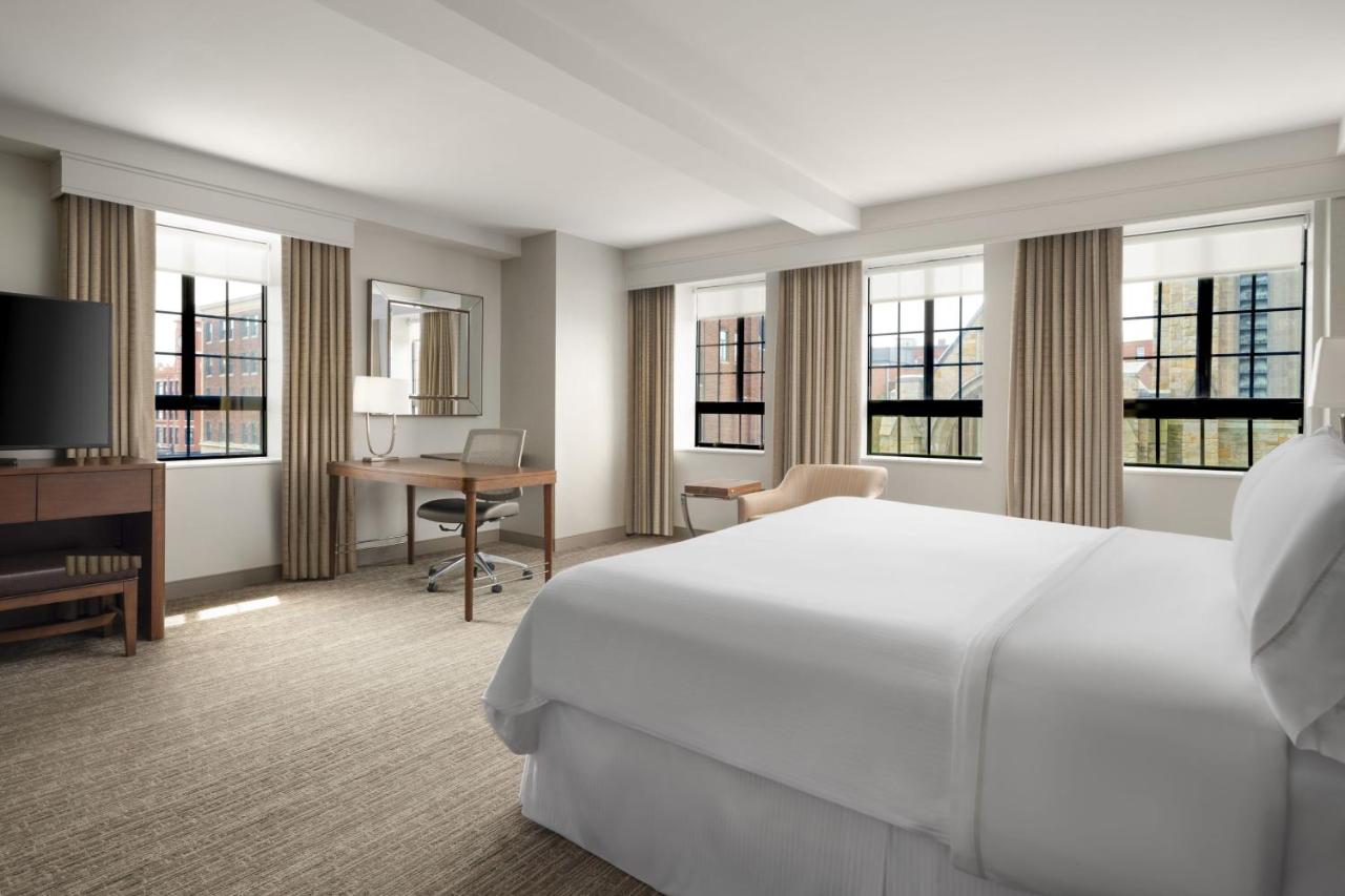 Preferred, Guest room, 1 King, City view at The Westin Portland Harborview