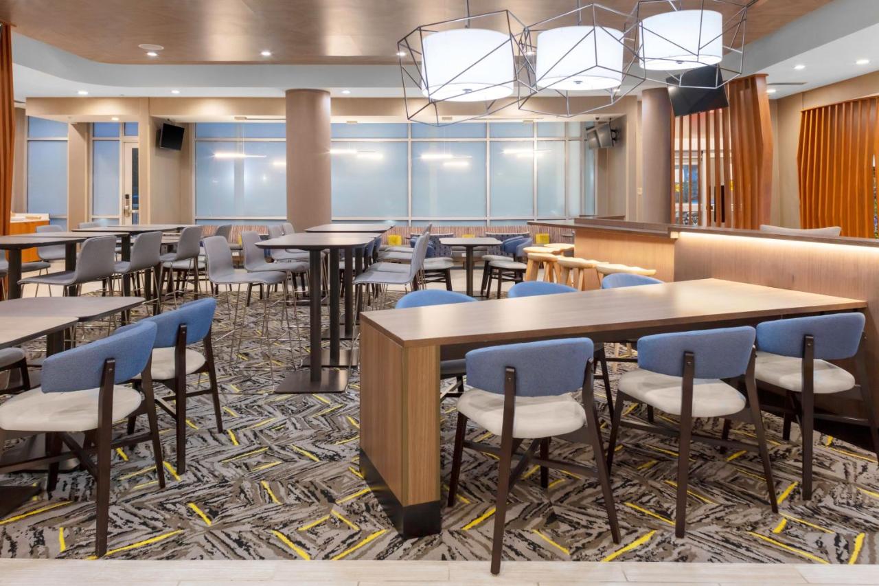 | SpringHill Suites Kansas City Airport