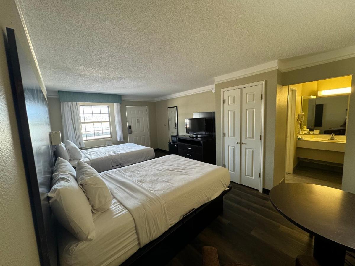 Double Room with Two Double Beds - Non-Smoking at Quality Inn & Suites Tuscaloosa near University