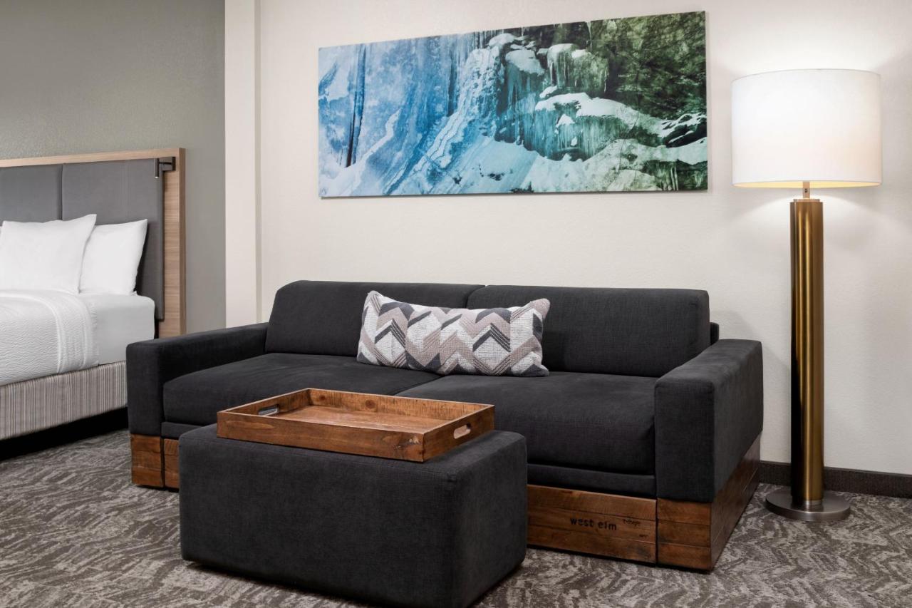 | Springhill Suites by Marriott Fairbanks