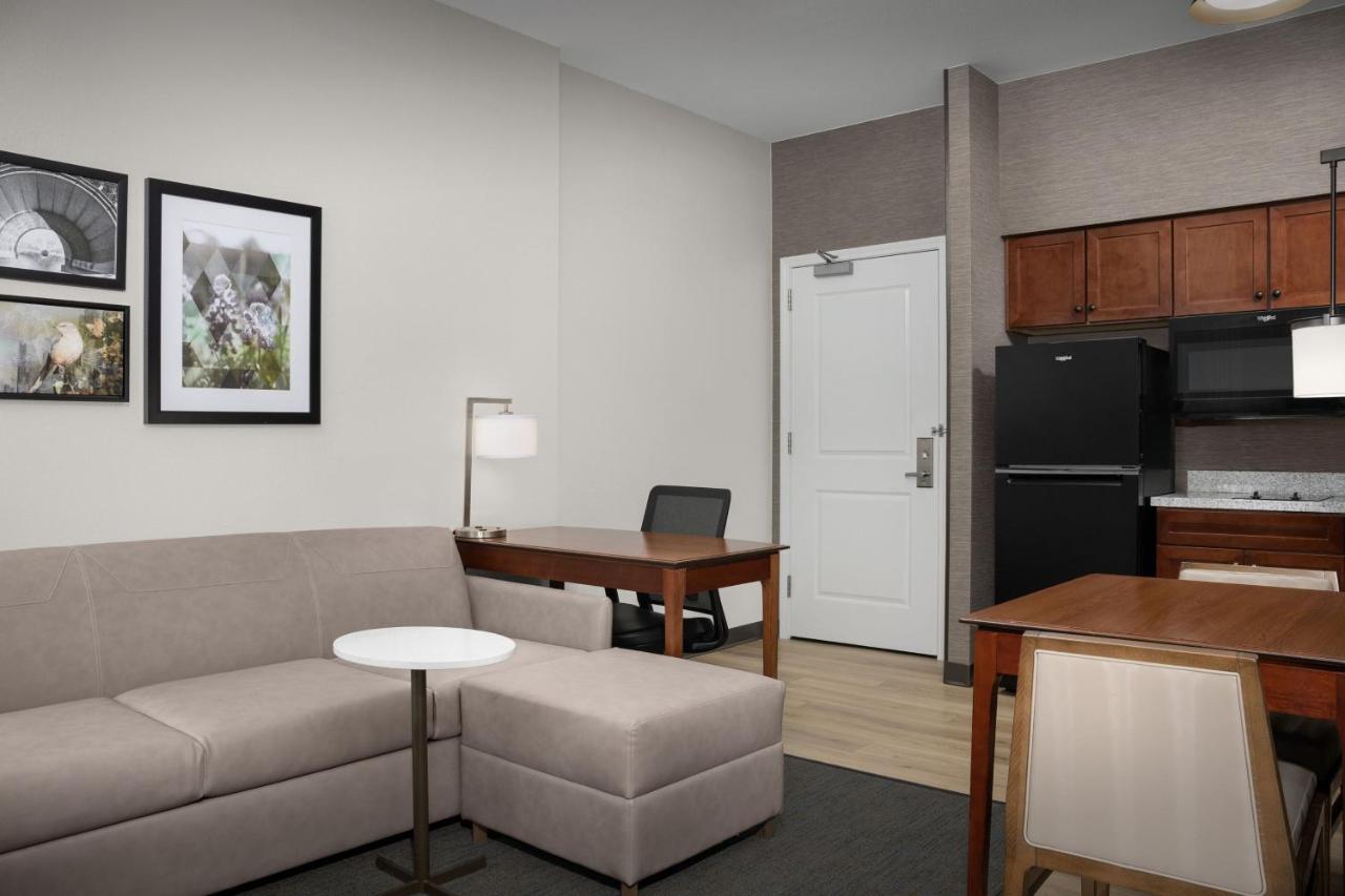 Queen Studio with Sofa Bed at Residence Inn Houston West-Energy Corridor