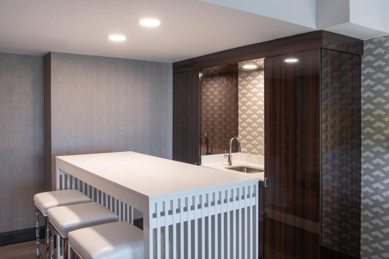 | Beverly Hills Marriott