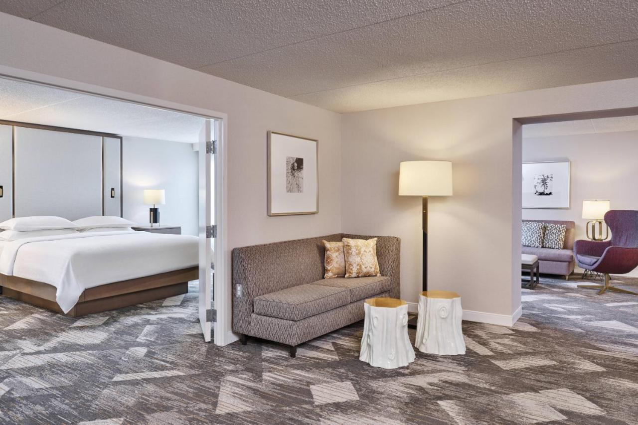 | Sheraton Portland Airport Hotel