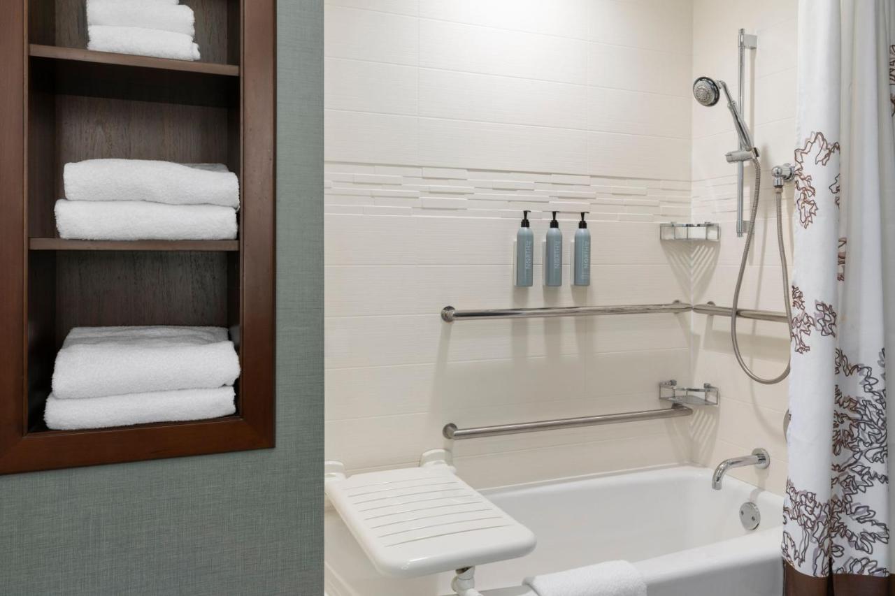 | Residence Inn by Marriott Milwaukee West