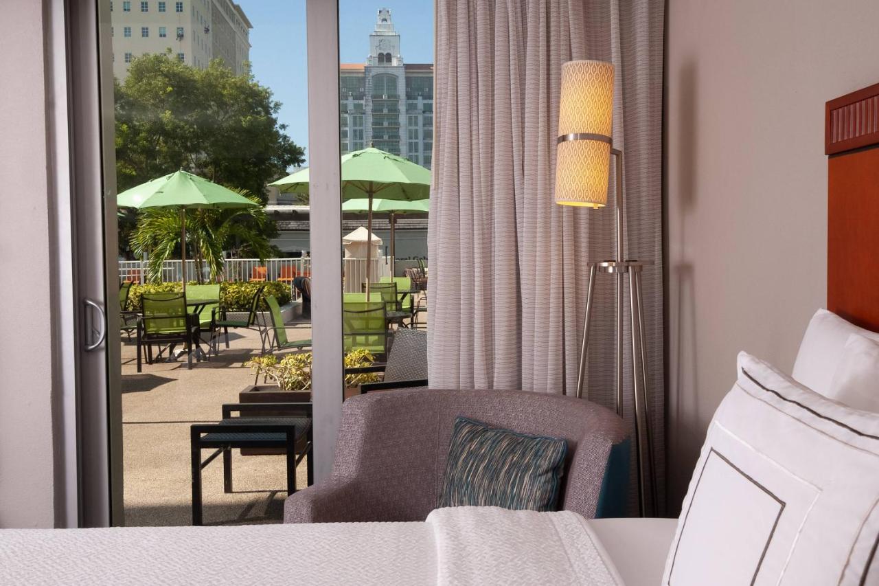 | Courtyard Miami Coral Gables