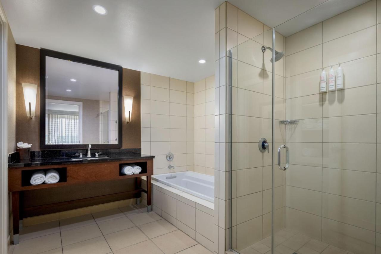 | Macon Marriott City Center