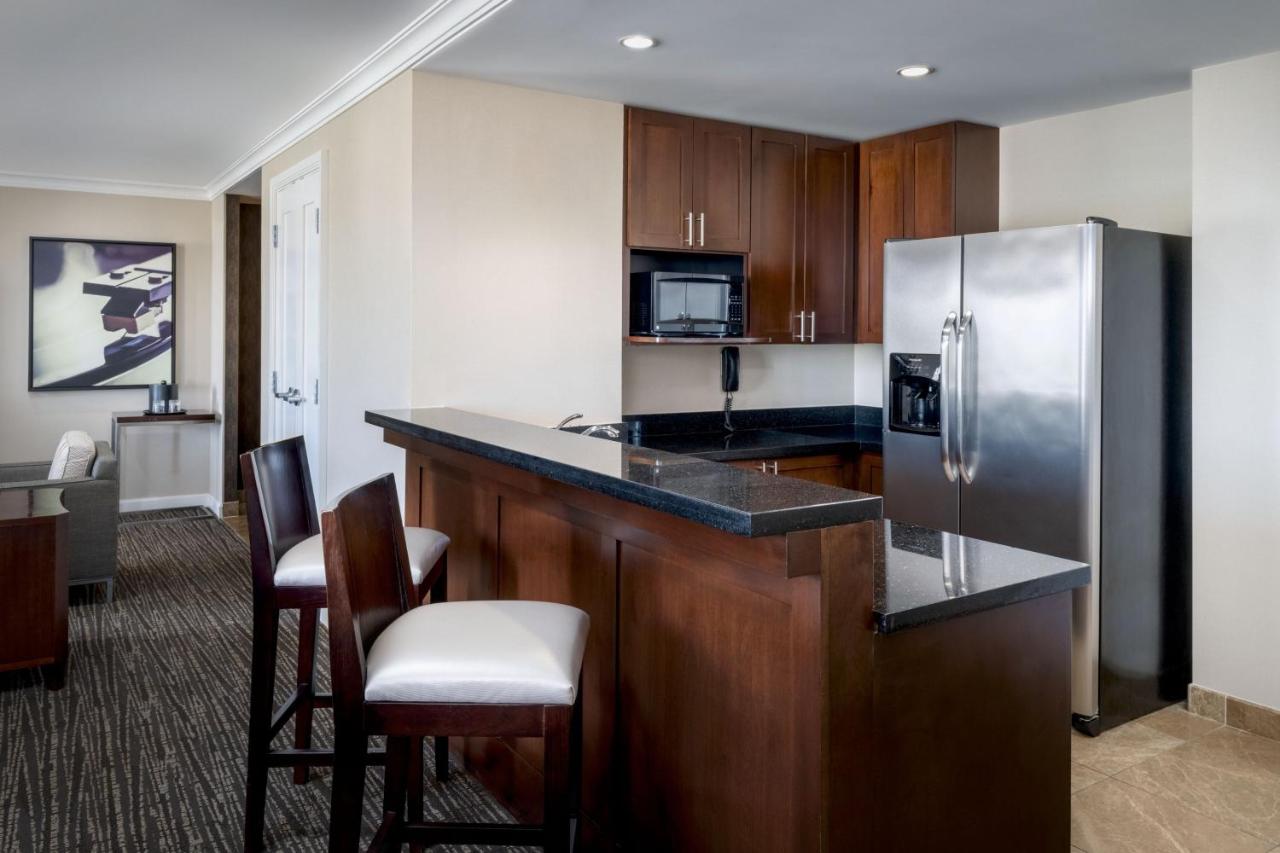 | Macon Marriott City Center