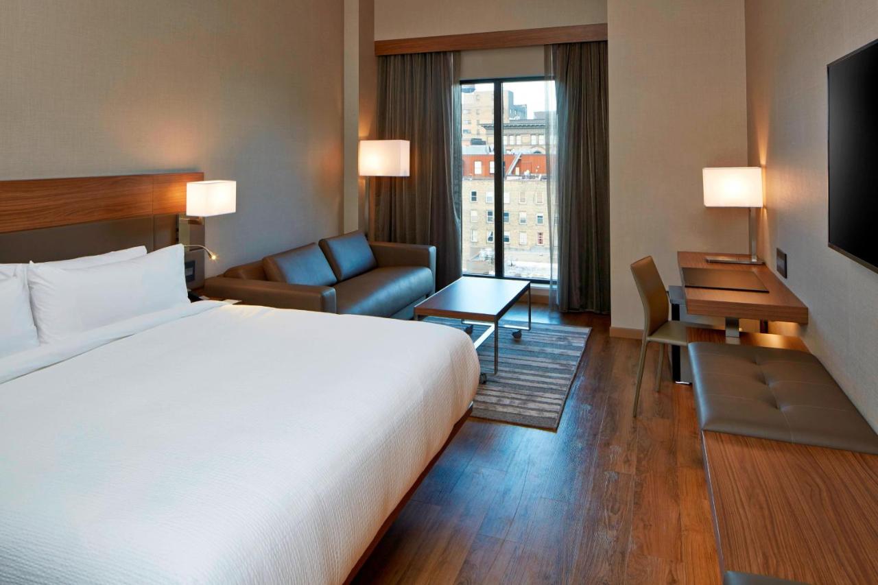 King Room with Sofa Bed - Hearing Accessible at AC Hotel by Marriott Minneapolis Downtown