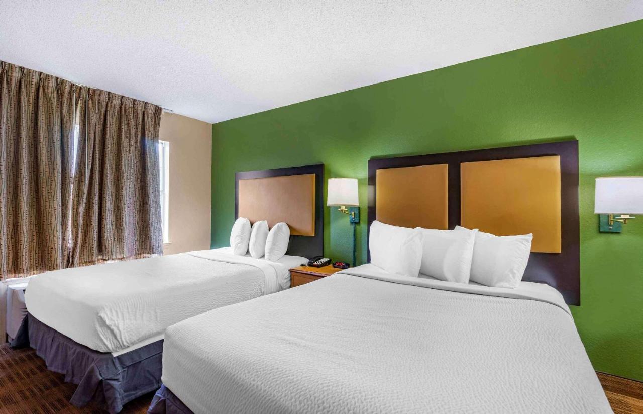 Studio with 2 Double Beds - Non-Smoking at Extended Stay America Select Suites Tampa North Airport