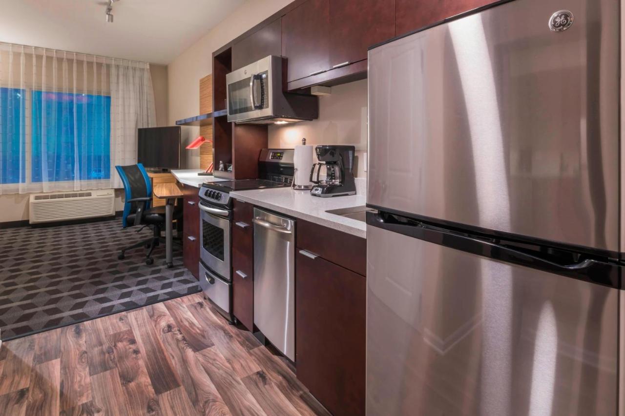 | TownePlace Suites by Marriott Hays