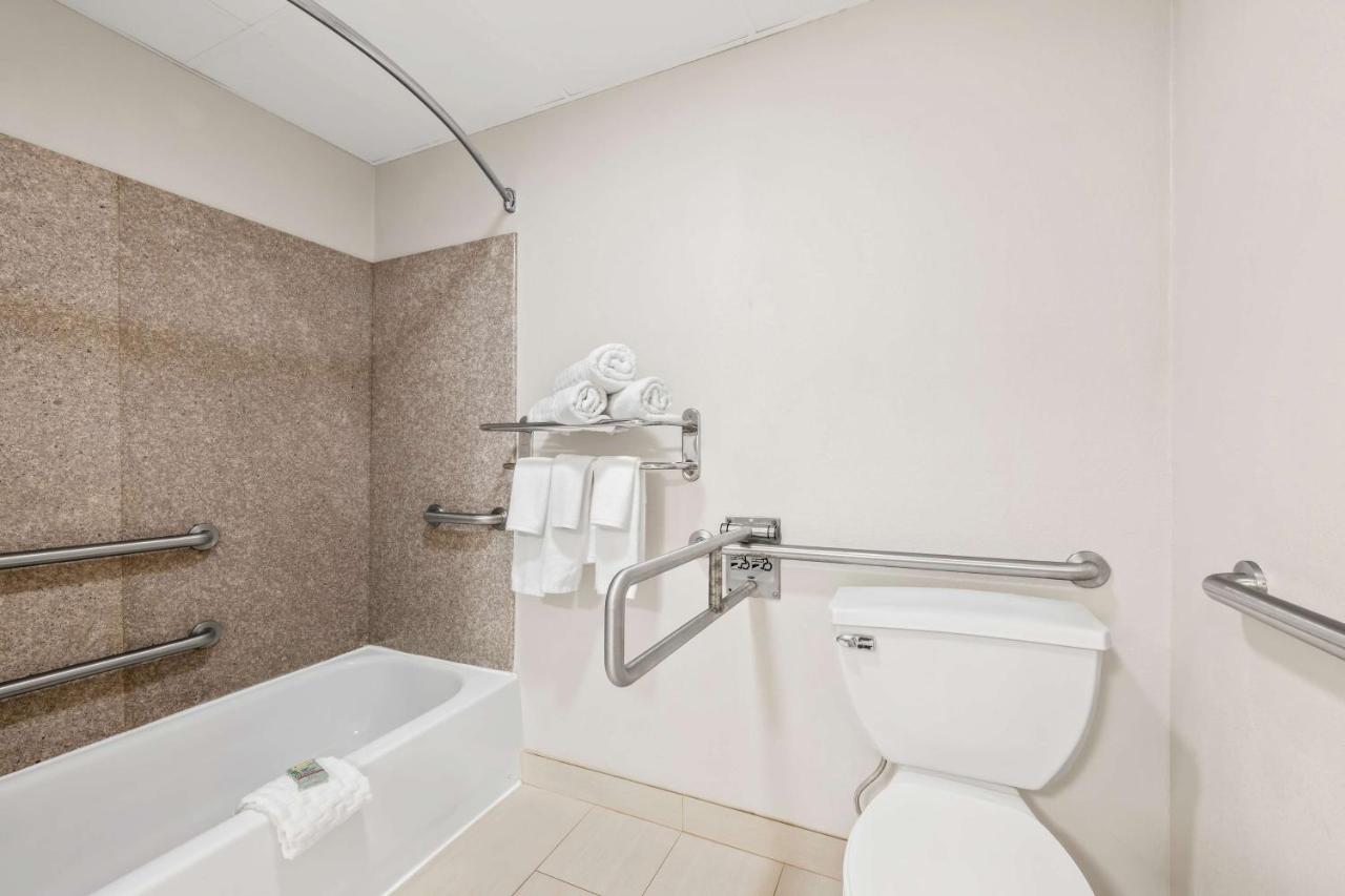  | Best Western Dartmouth-New Bedford