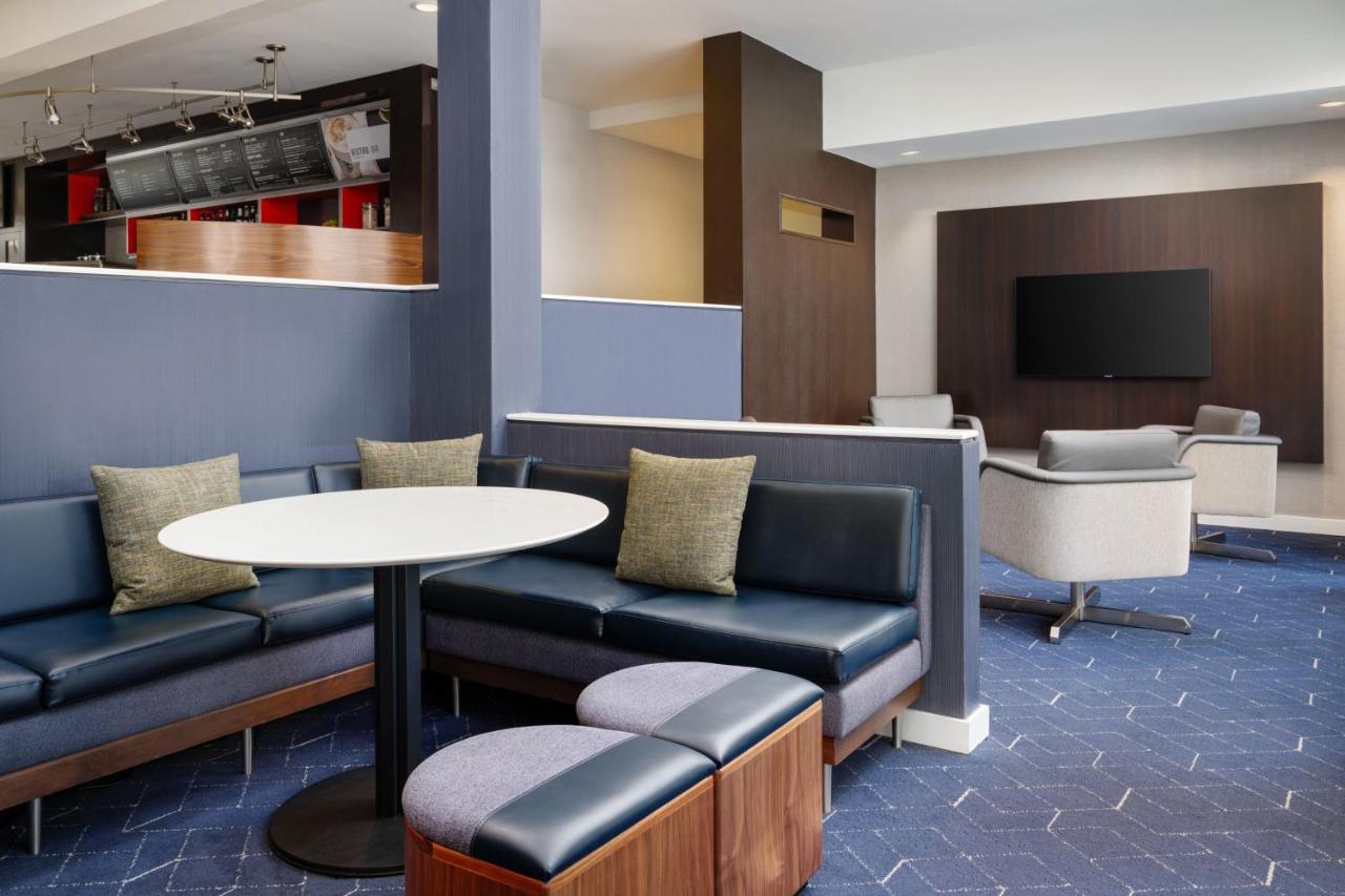 | Courtyard by Marriott Little Rock West