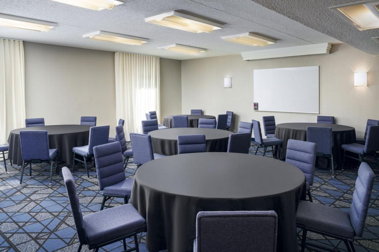 | Courtyard by Marriott Little Rock West