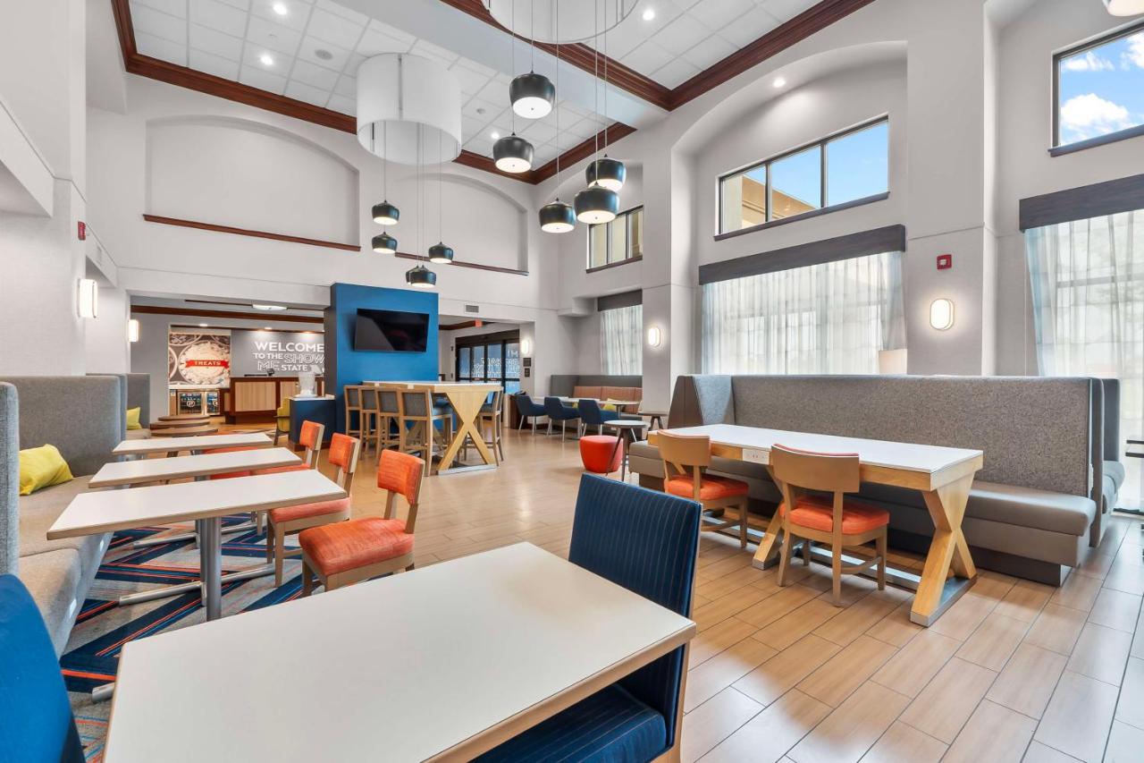 | Hampton Inn & Suites - Saint Louis South Interstate 55