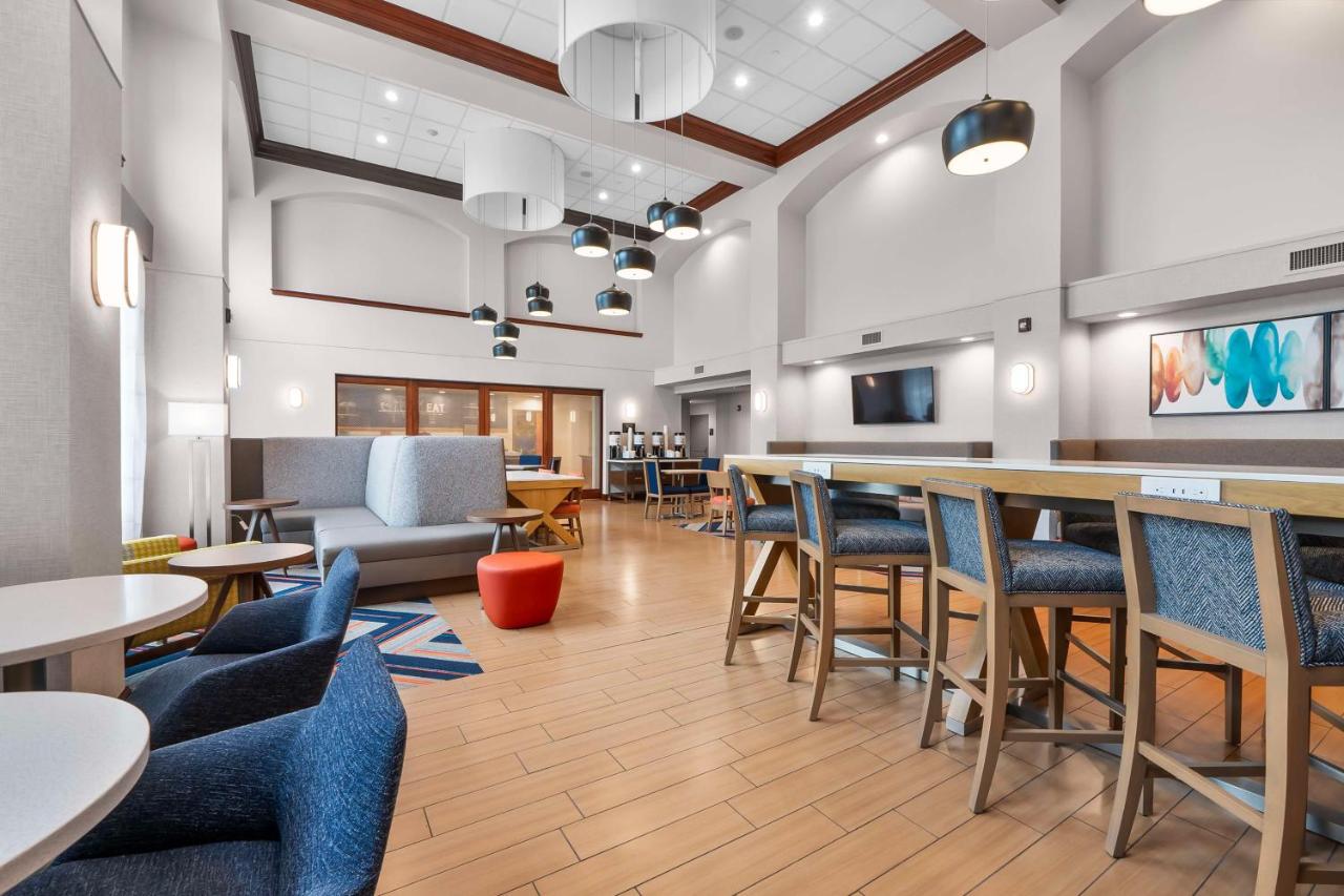 | Hampton Inn & Suites - Saint Louis South Interstate 55