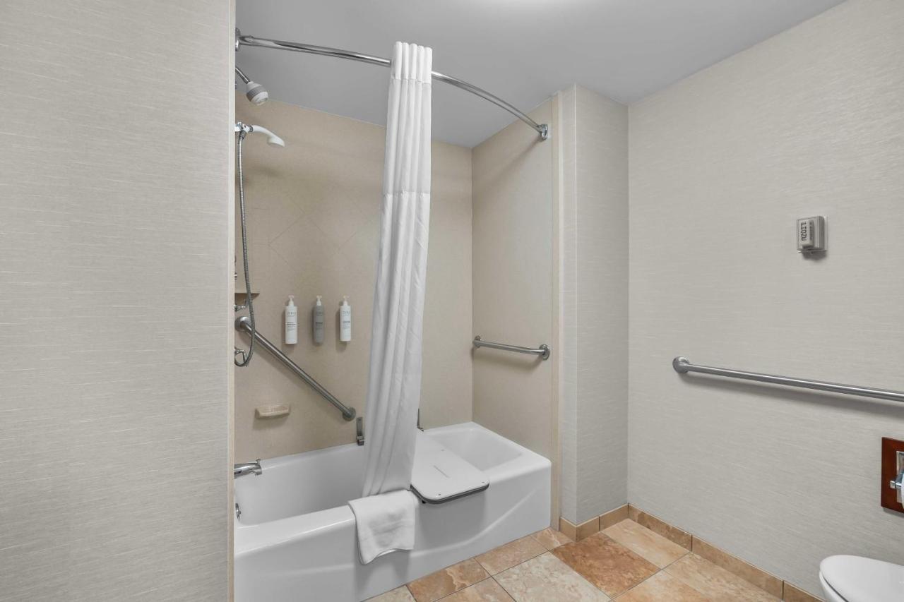 | Hampton Inn & Suites - Saint Louis South Interstate 55