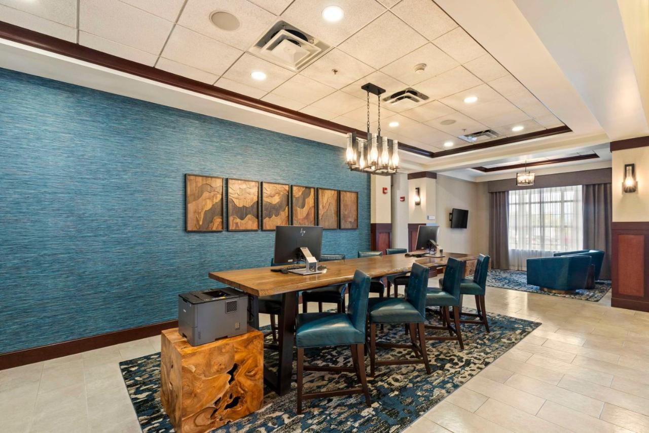  | Holiday Inn & Suites Front Royal Blue Ridge Shadows