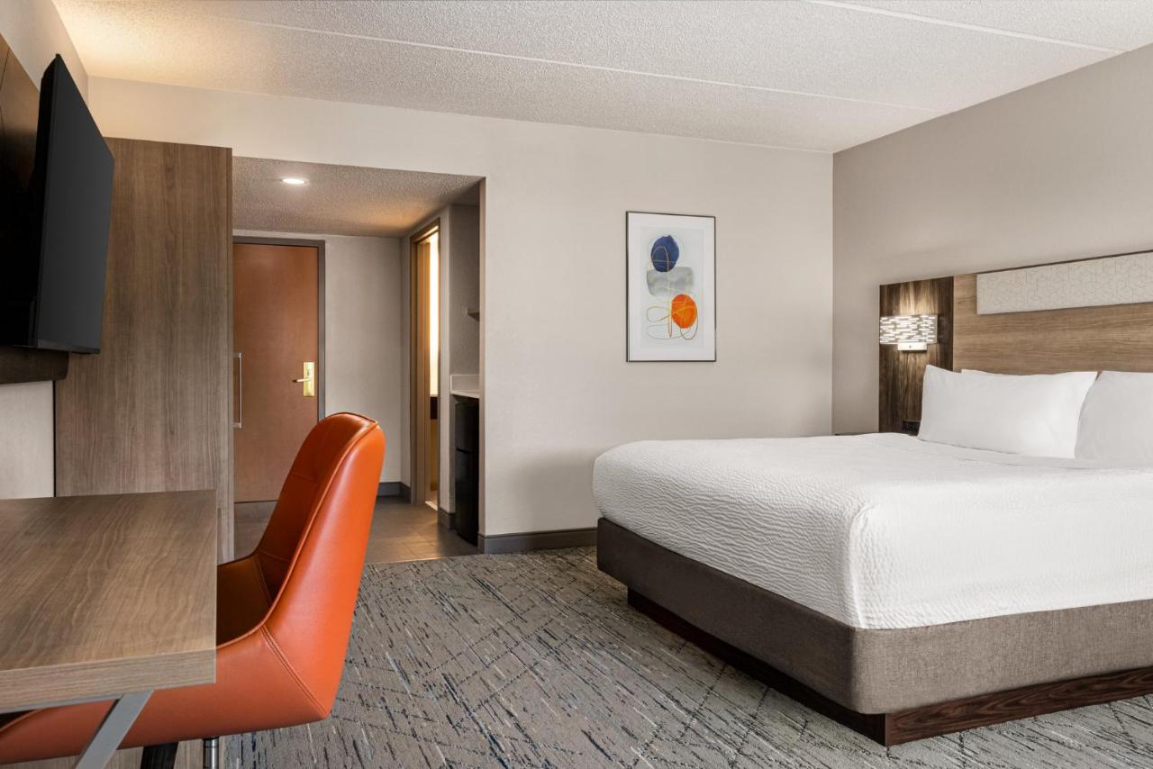Leisure King Room - Non-Smoking at Holiday Inn Express Hotel & Suites Birmingham-Irondale(East) by IHG