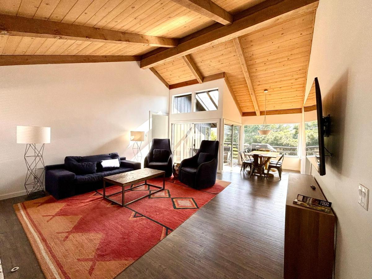| Hidden Valley Inn