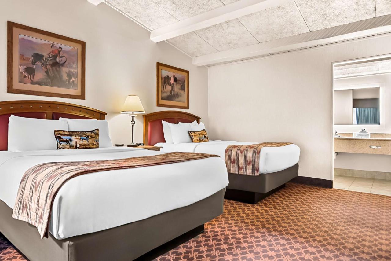 Queen Room with Two Queen Beds - Non-Smoking at Best Western Outlaw Inn