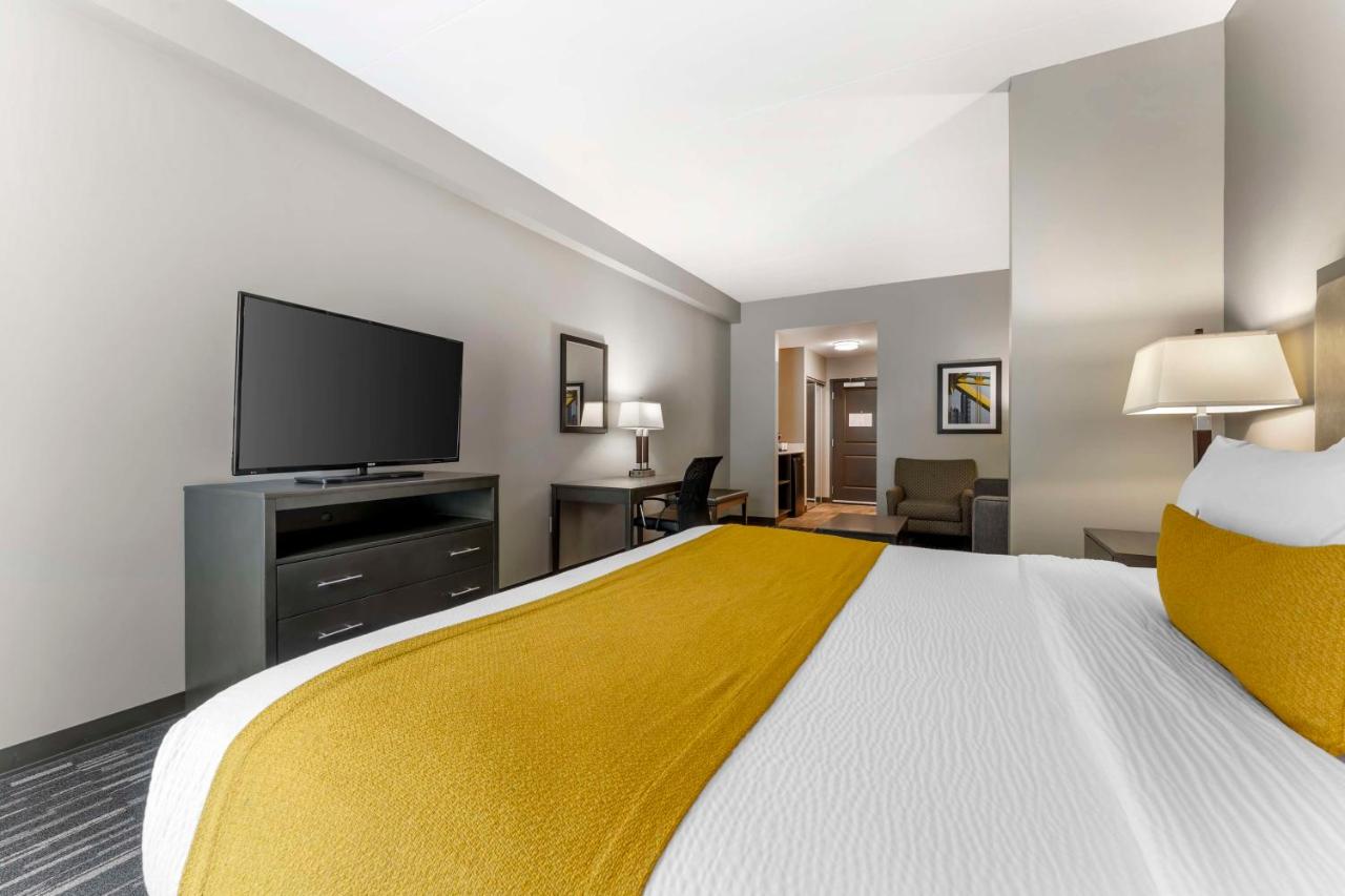 | Best Western Plus Cranberry-Pittsburgh North