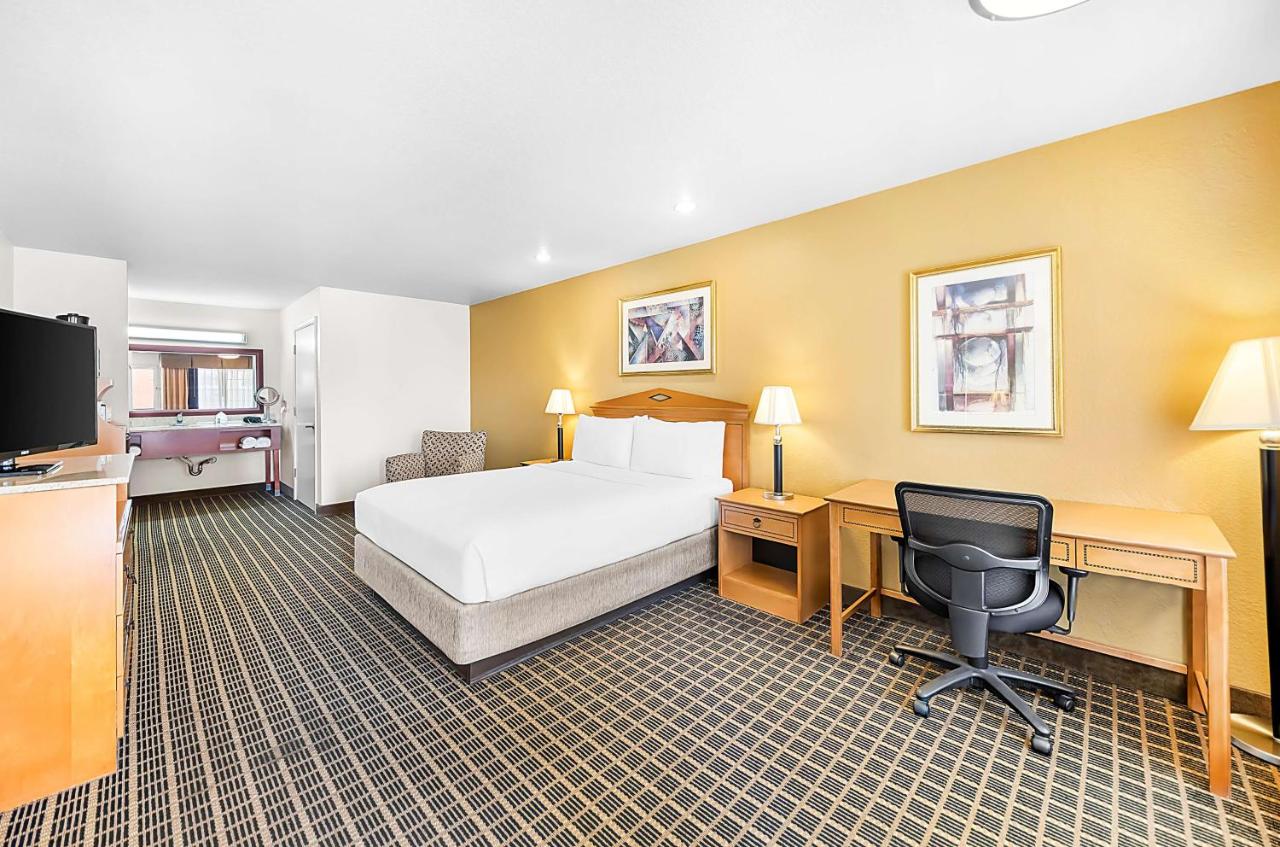 Queen Room at SureStayPlus Hotel by Best Western San Jose Central City