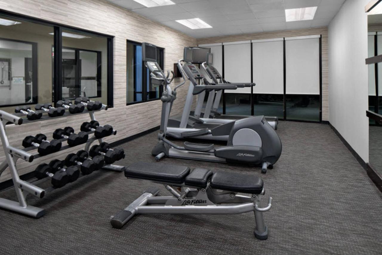 | Courtyard by Marriott Raleigh North/Triangle Town Center