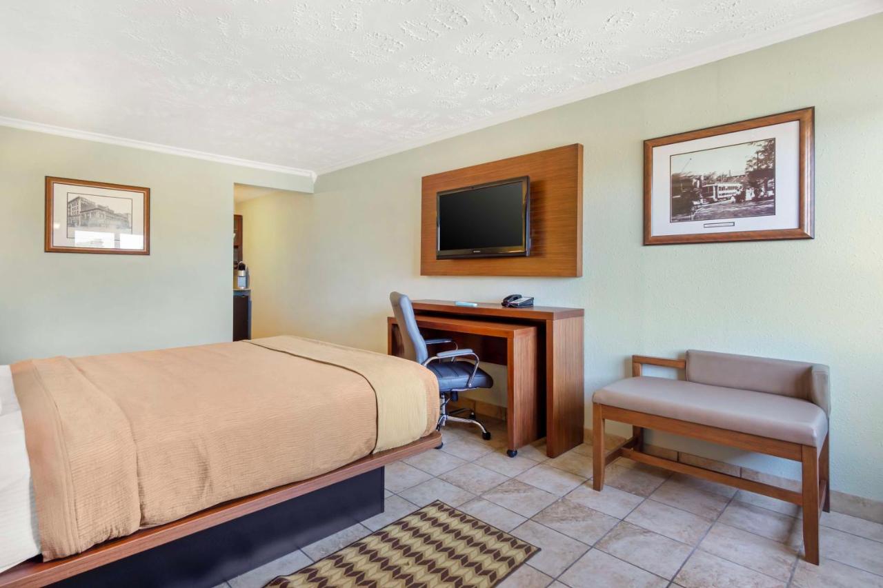 | Best Western Plus Ahtanum Inn